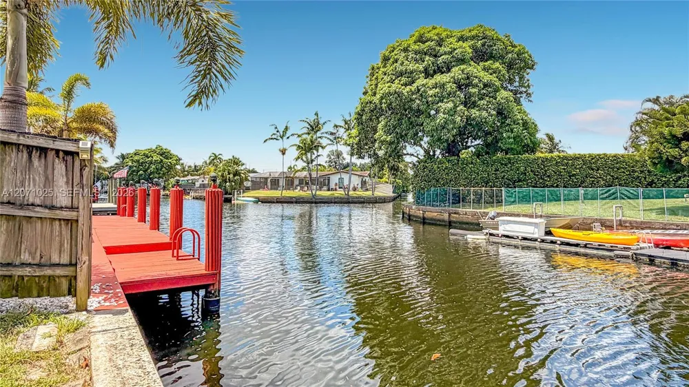 1841 NW 33rd Ct Oakland Park, FL 33309