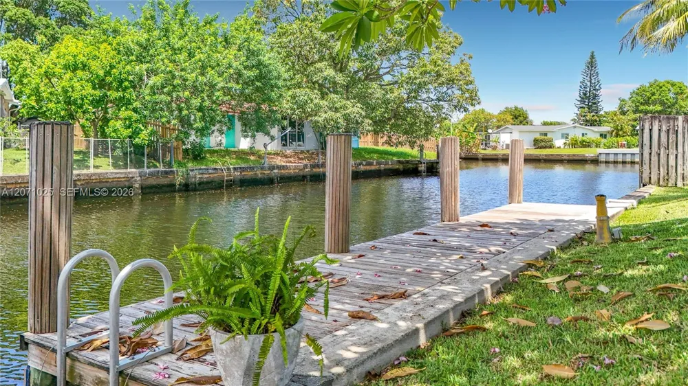 1841 NW 33rd Ct Oakland Park, FL 33309