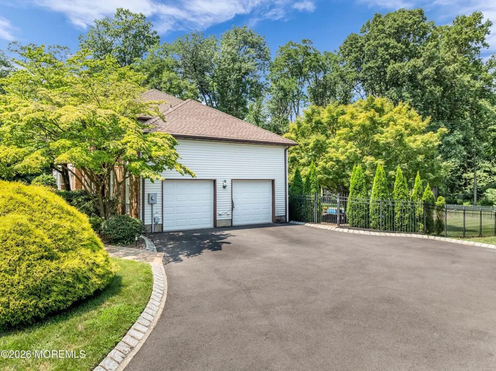 24 Windswept Road Holmdel, NJ 07733
