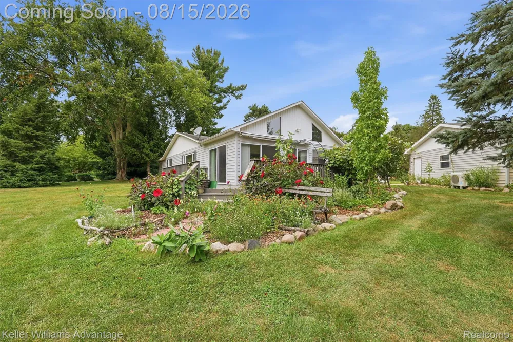 701 Arttdale Drive White Lake Charter Township, MI 48383