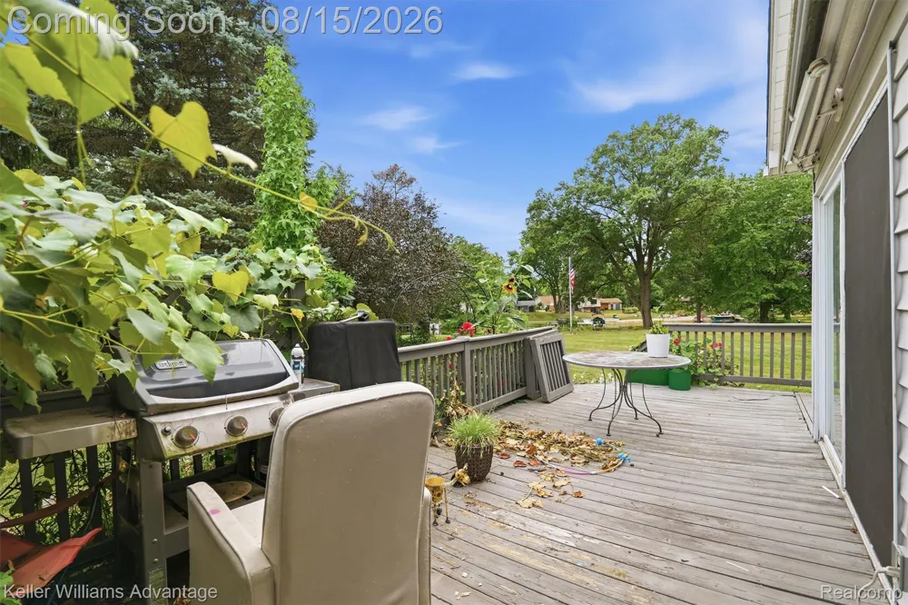 701 Arttdale Drive White Lake Charter Township, MI 48383