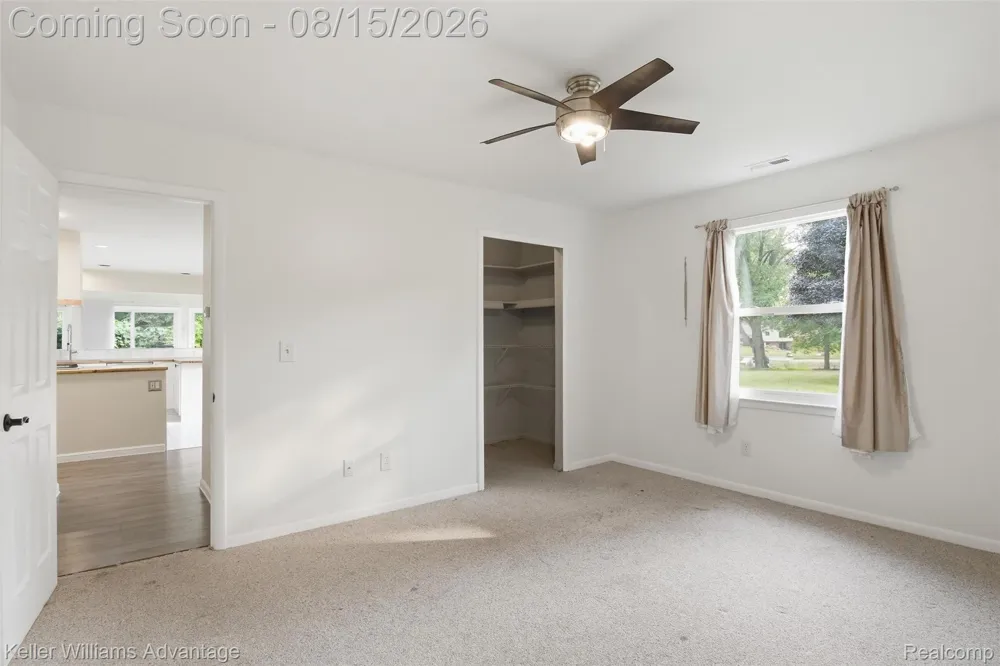 701 Arttdale Drive White Lake Charter Township, MI 48383