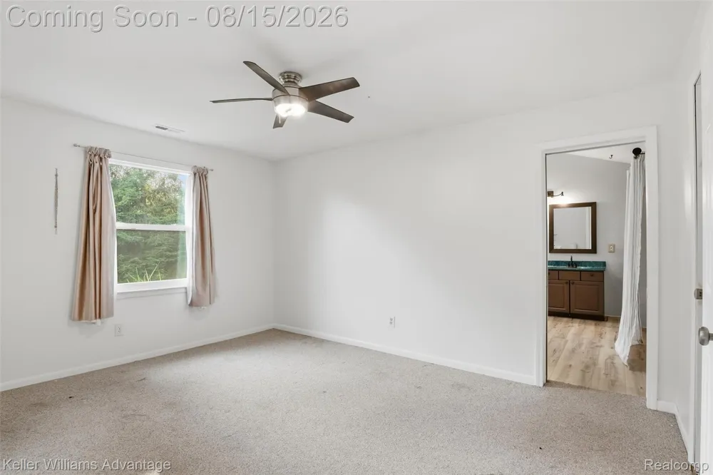 701 Arttdale Drive White Lake Charter Township, MI 48383
