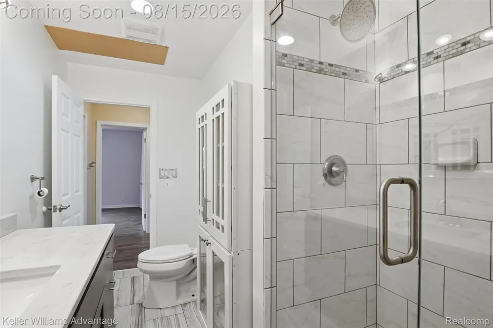 701 Arttdale Drive White Lake Charter Township, MI 48383