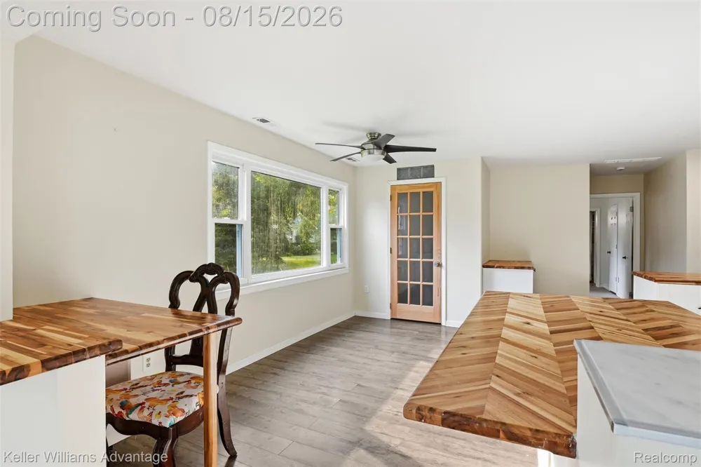 701 Arttdale Drive White Lake Charter Township, MI 48383