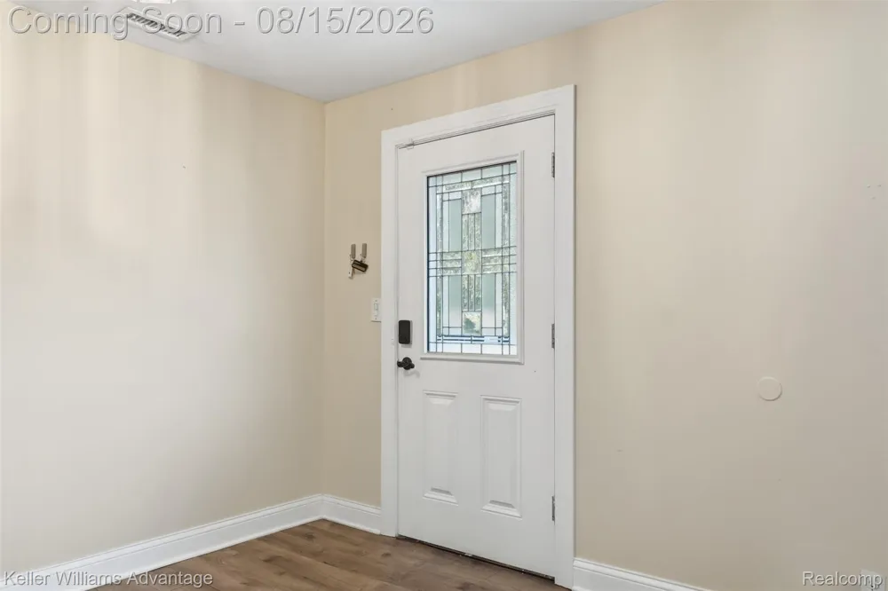 701 Arttdale Drive White Lake Charter Township, MI 48383