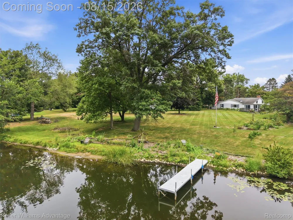 701 Arttdale Drive White Lake Charter Township, MI 48383