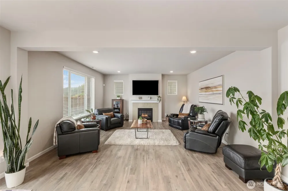 6651 S 298th Place Auburn, WA 98001