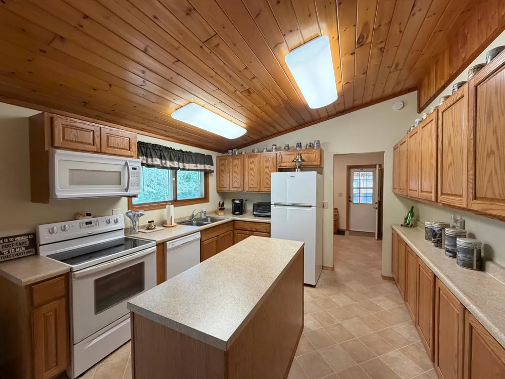 8903 E County Road Y Gordon, WI 54838