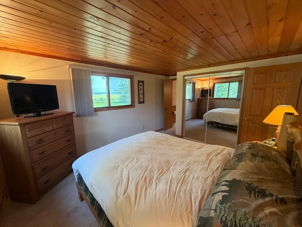 8903 E County Road Y Gordon, WI 54838