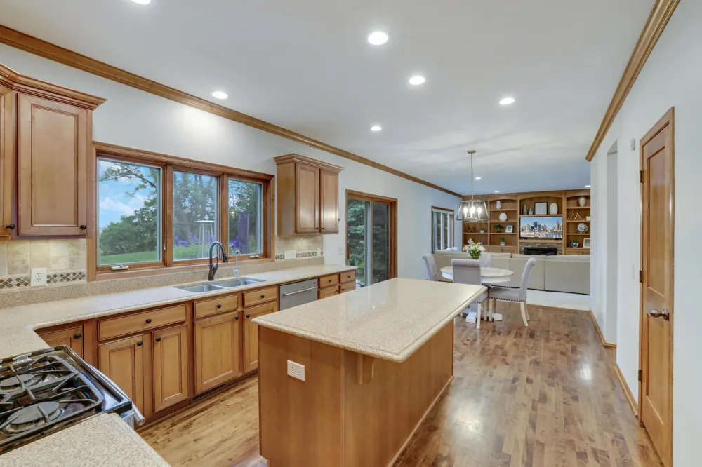 645 Ramsey Circle Carver, MN 55315