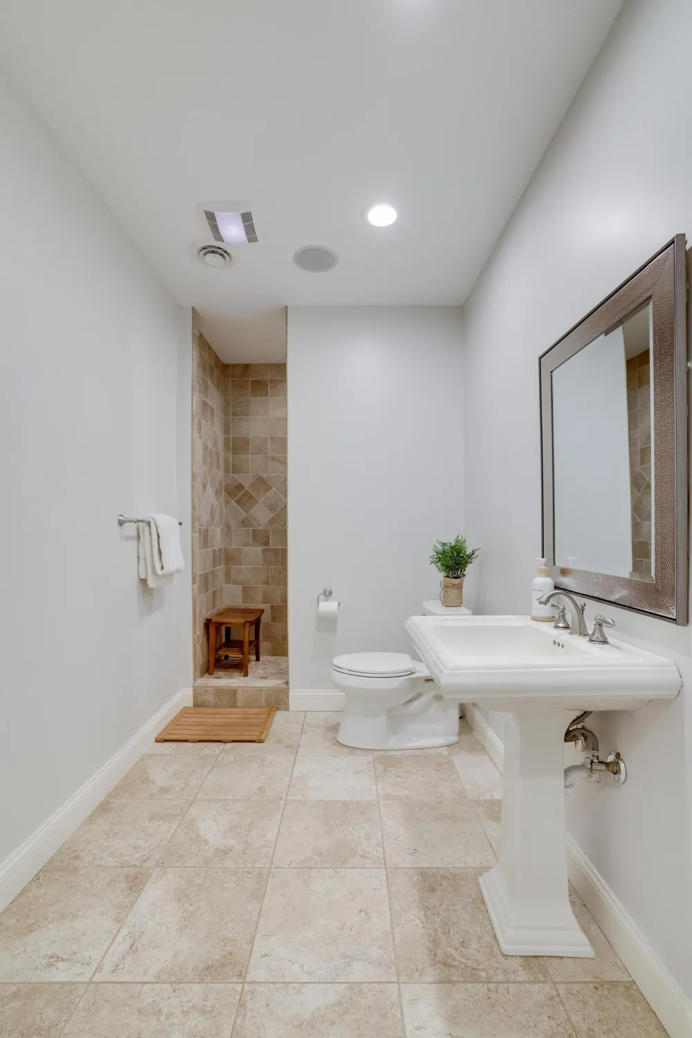 645 Ramsey Circle Carver, MN 55315