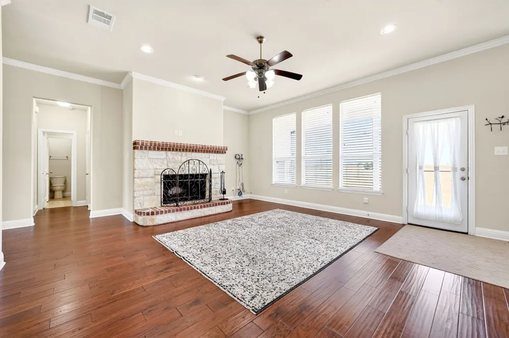 1836 County Road 5005 Blue Ridge, TX 75424