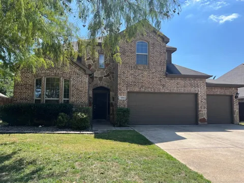 5104 Kestrel Drive