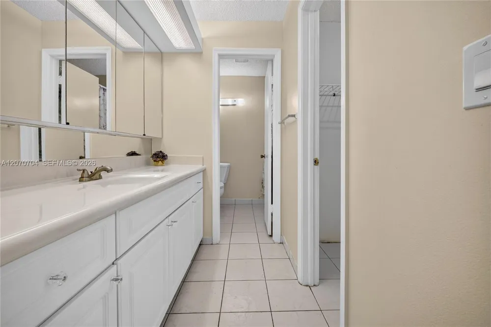 1055 NW 83rd Ave #C47 Plantation, FL 33322