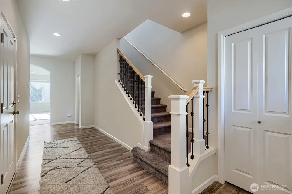 3220 S 281st Place Auburn, WA 98001