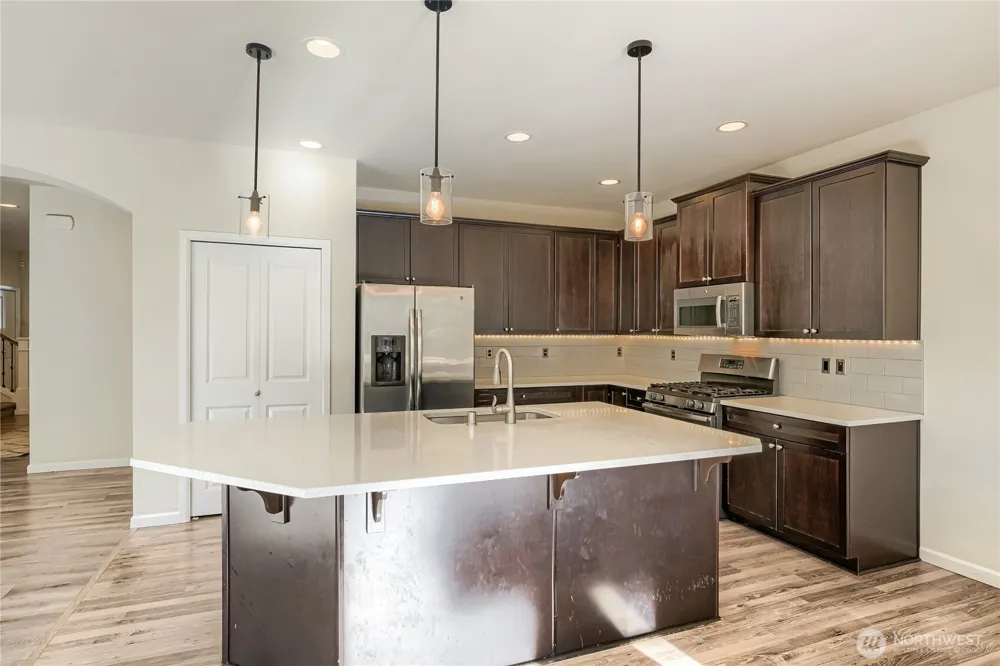 3220 S 281st Place Auburn, WA 98001