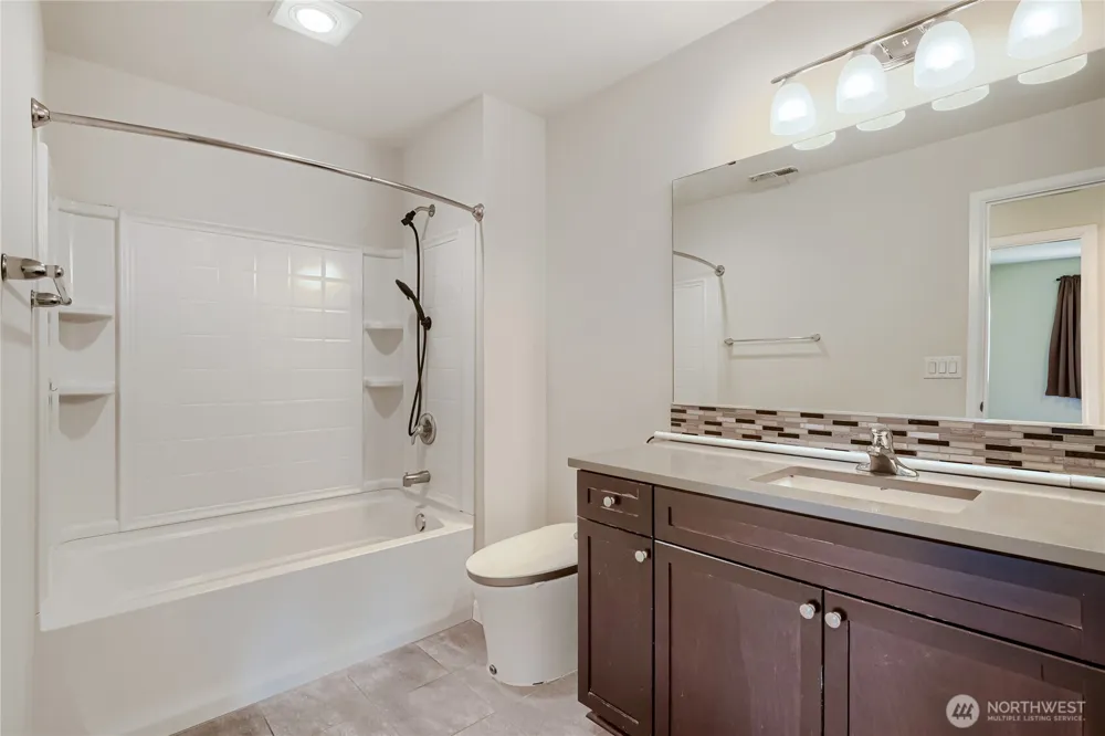 3220 S 281st Place Auburn, WA 98001