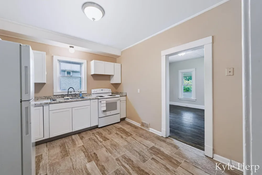 204 W South Street Hastings City, MI 49058
