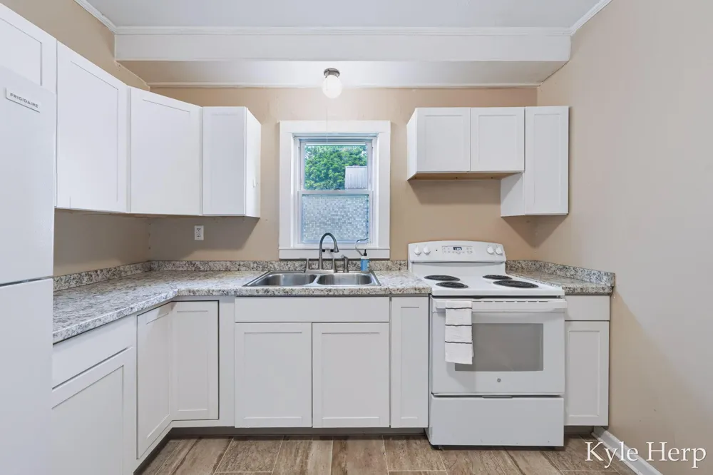 204 W South Street Hastings City, MI 49058