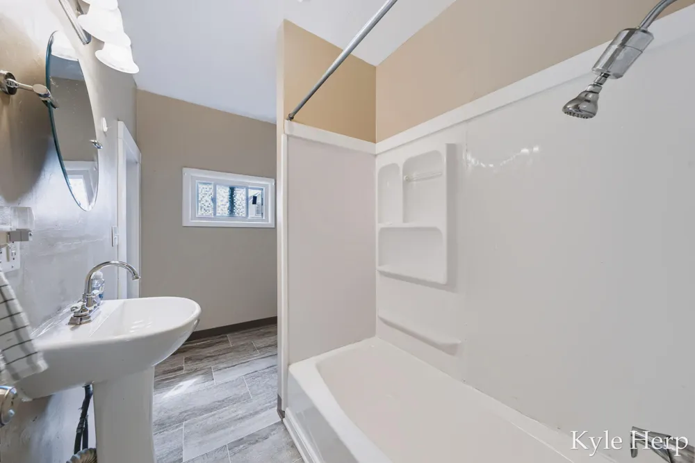 204 W South Street Hastings City, MI 49058
