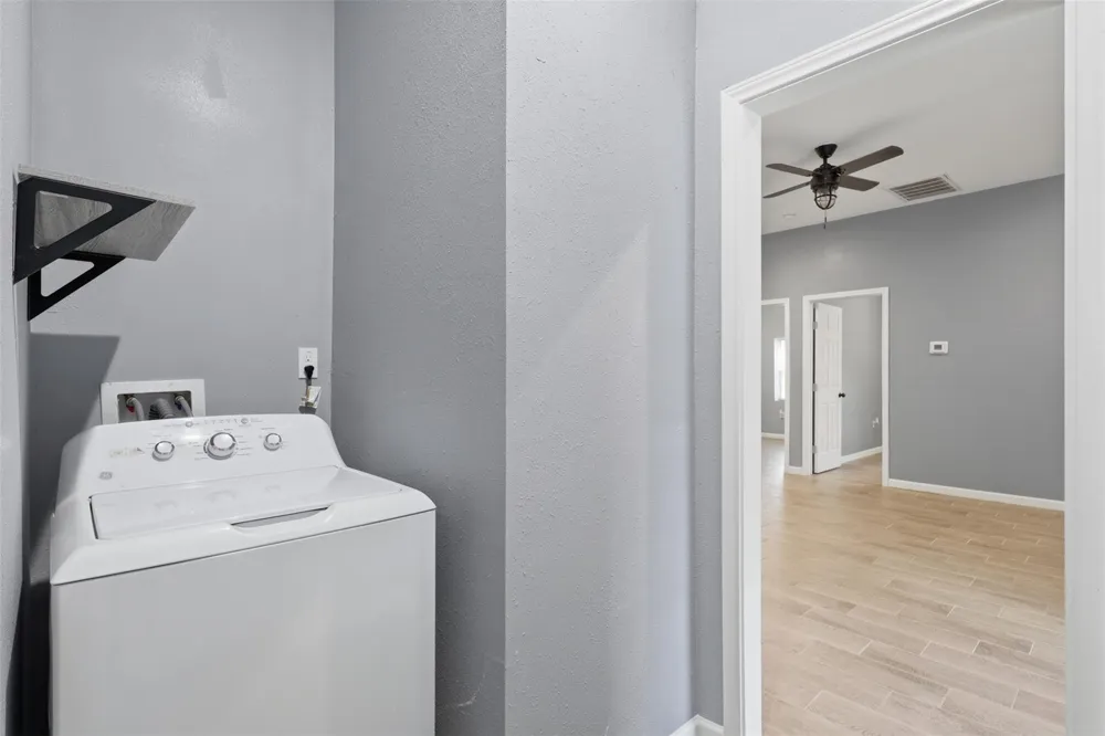324 Johnson Street #B Pasadena, TX 77506