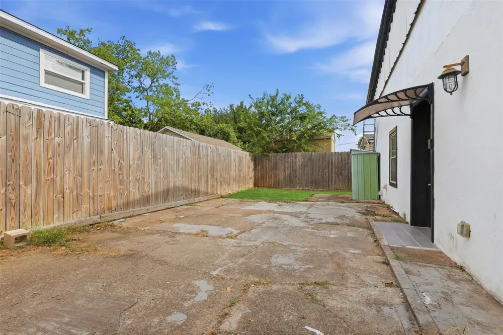 324 Johnson Street #B Pasadena, TX 77506