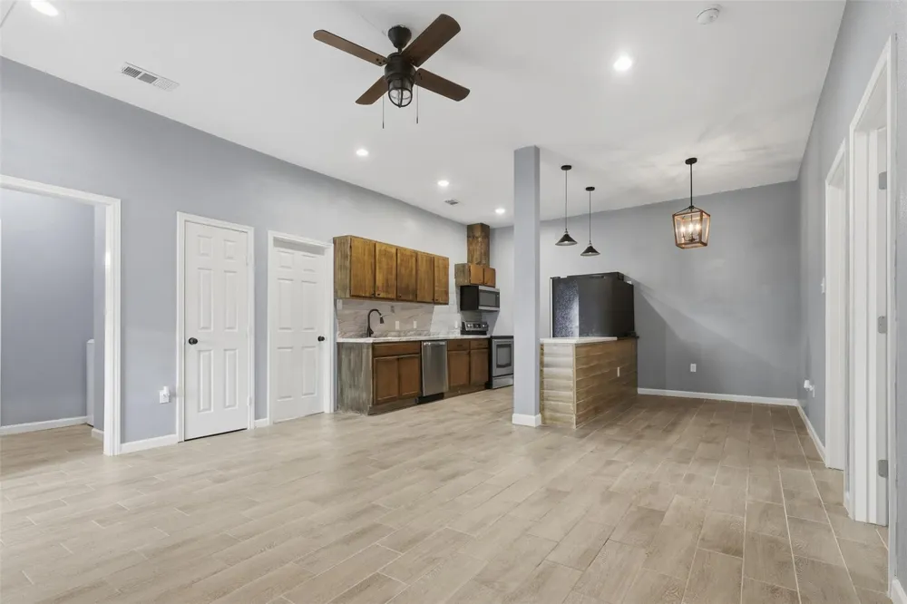 324 Johnson Street #B Pasadena, TX 77506