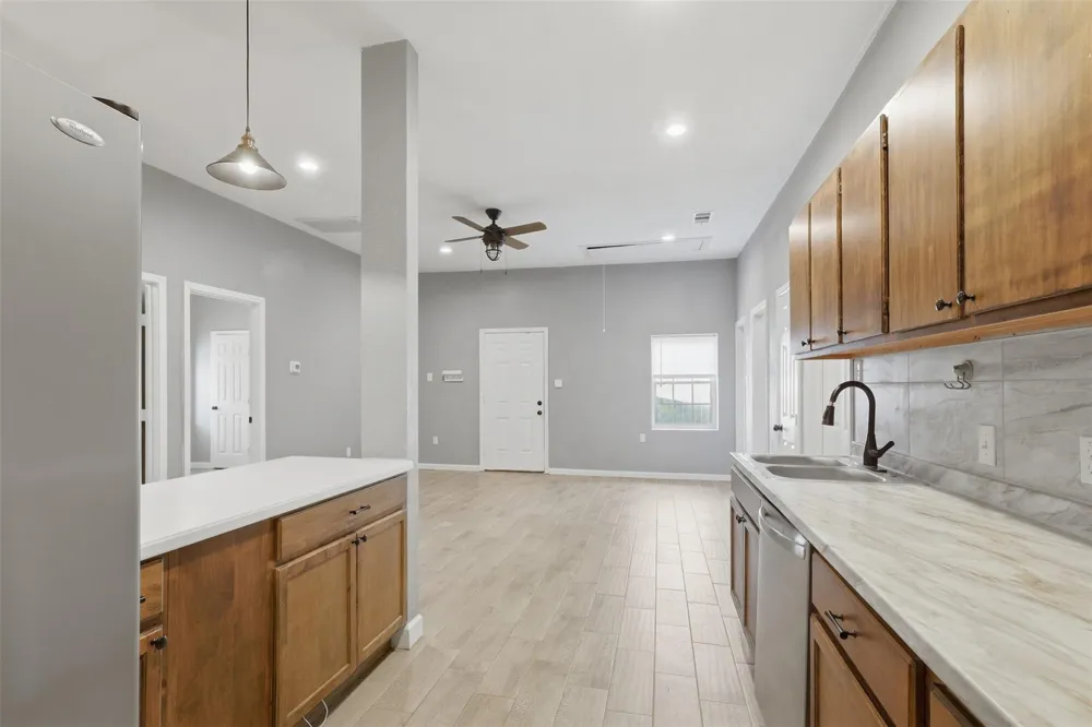324 Johnson Street #B Pasadena, TX 77506