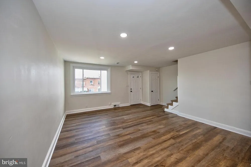 2834 OAKFORD AVENUE Baltimore, MD 21215