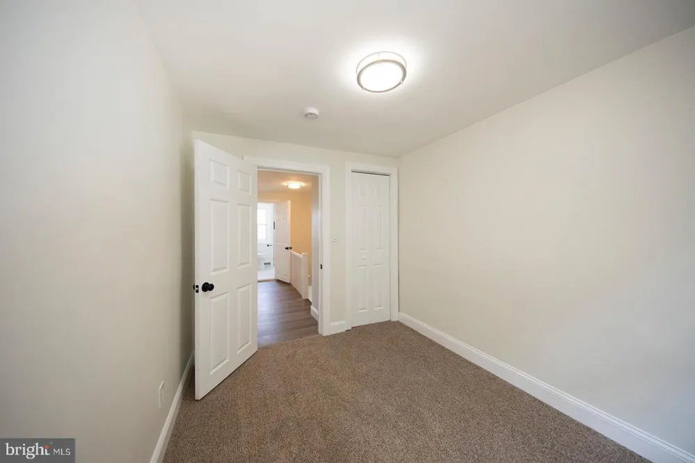 2834 OAKFORD AVENUE Baltimore, MD 21215