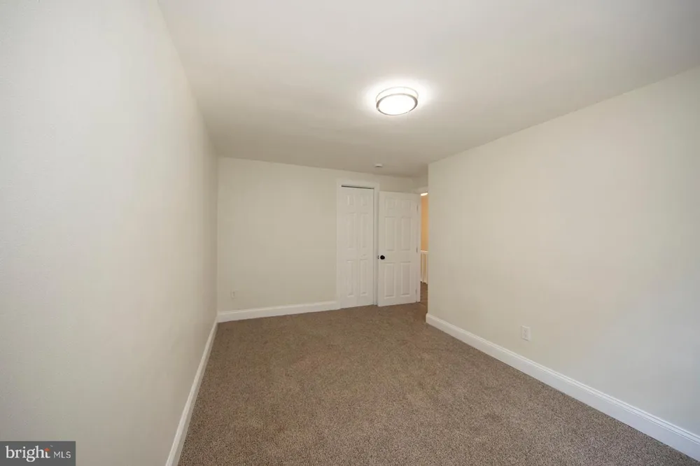 2834 OAKFORD AVENUE Baltimore, MD 21215
