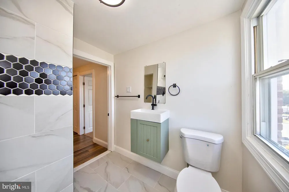 2834 OAKFORD AVENUE Baltimore, MD 21215