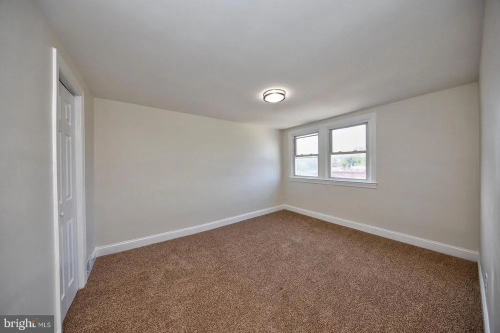 2834 OAKFORD AVENUE Baltimore, MD 21215