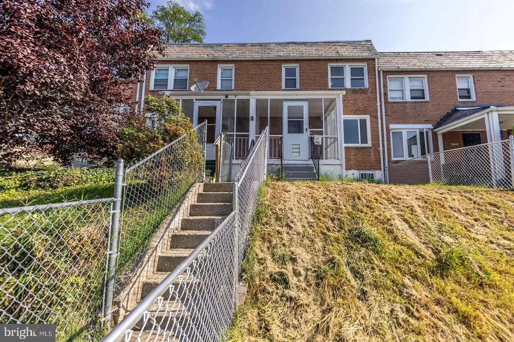2834 OAKFORD AVENUE Baltimore, MD 21215
