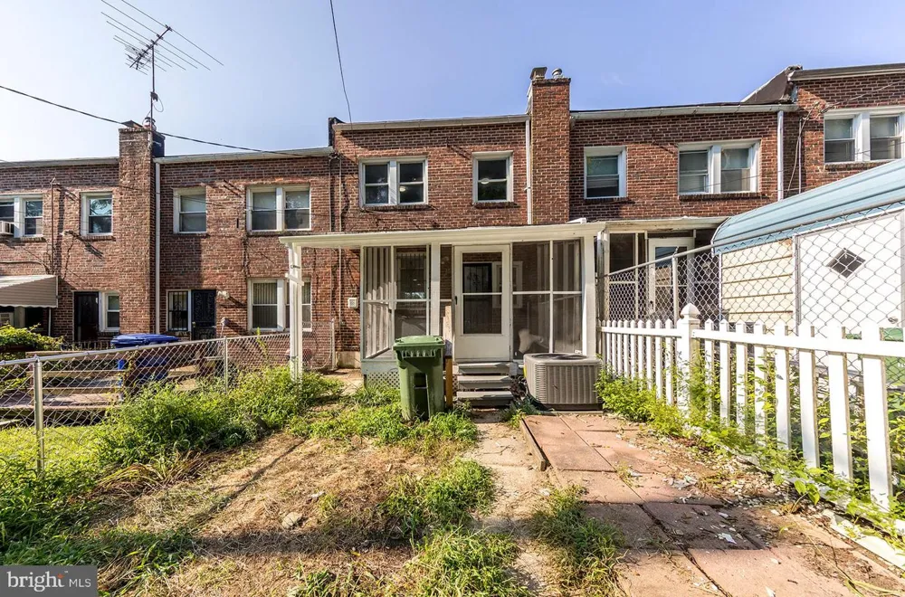 2834 OAKFORD AVENUE Baltimore, MD 21215