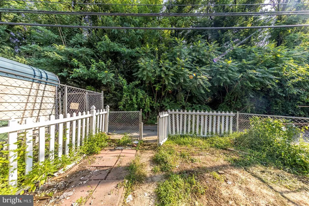 2834 OAKFORD AVENUE Baltimore, MD 21215