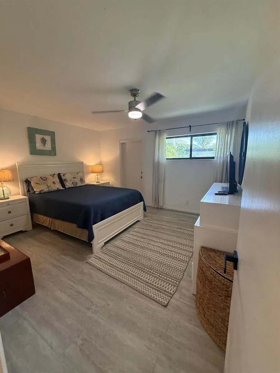 3208 SE 11TH STREET #202 Pompano Beach, FL 33062
