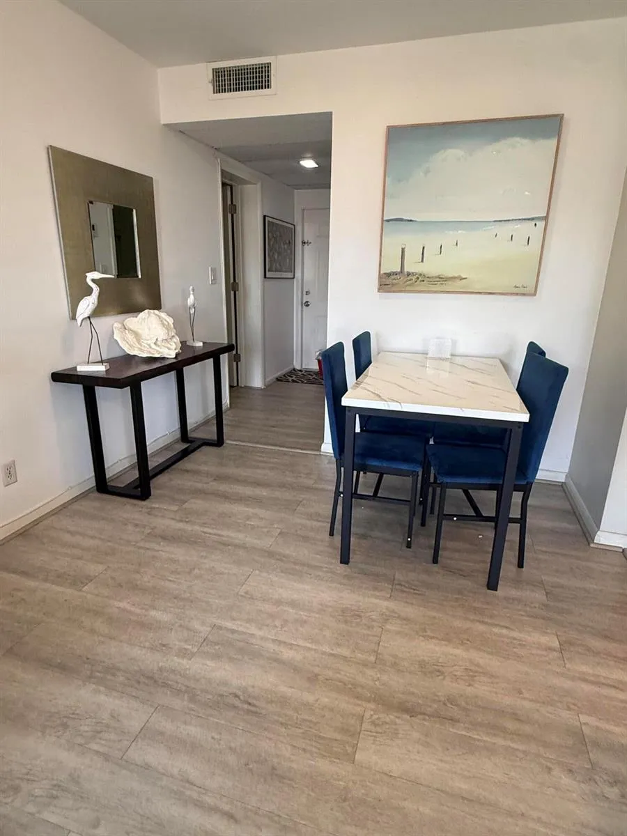 3208 SE 11TH STREET #202 Pompano Beach, FL 33062