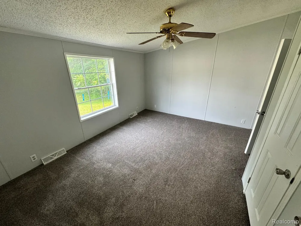 6271 Tonto Court Genesee Charter Township, MI 48506