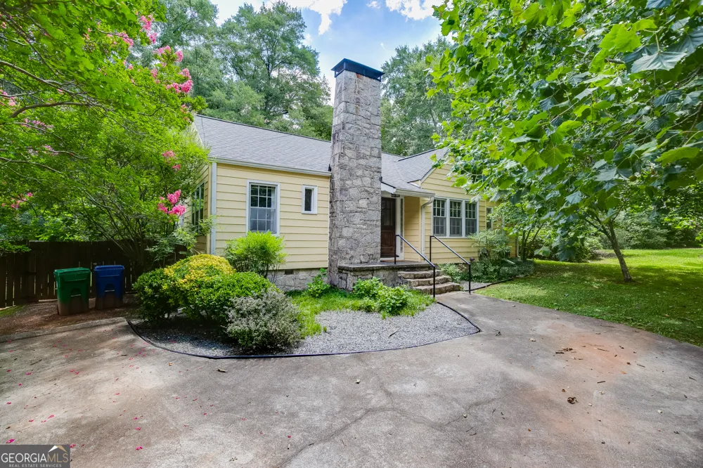 2657 Old Norcross RD Tucker, GA 30084