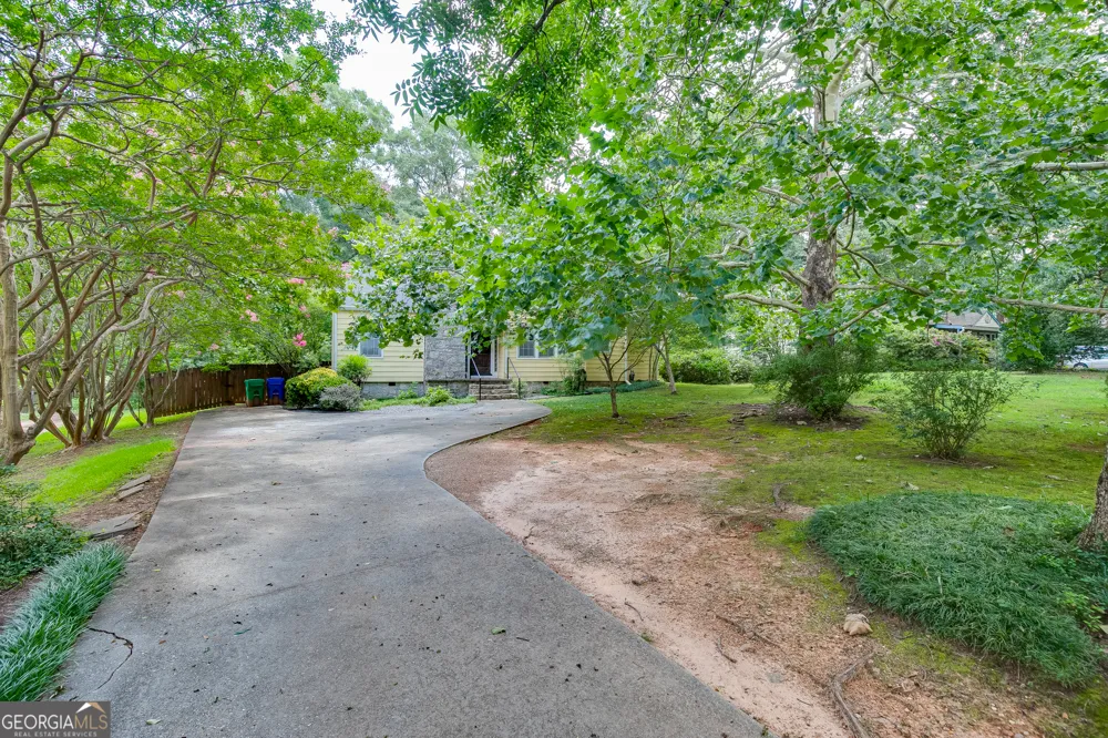2657 Old Norcross RD Tucker, GA 30084