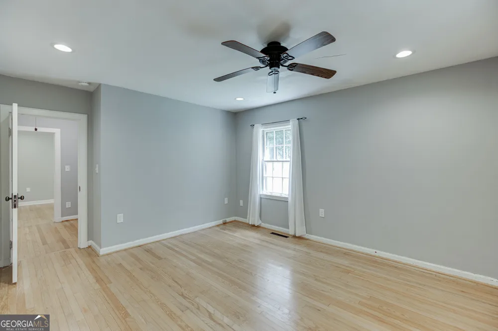 2657 Old Norcross RD Tucker, GA 30084