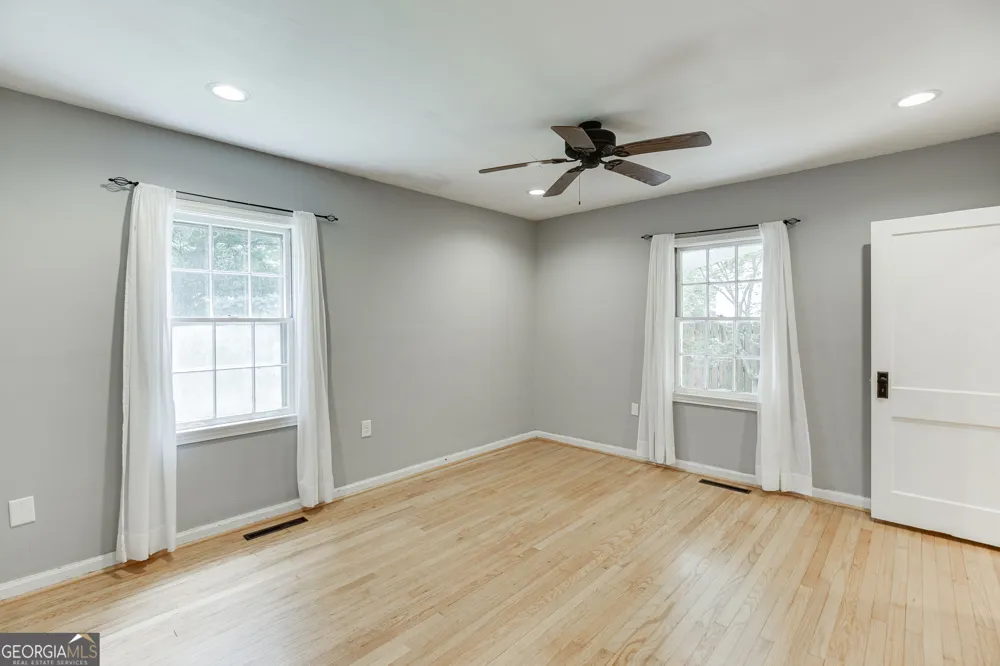 2657 Old Norcross RD Tucker, GA 30084