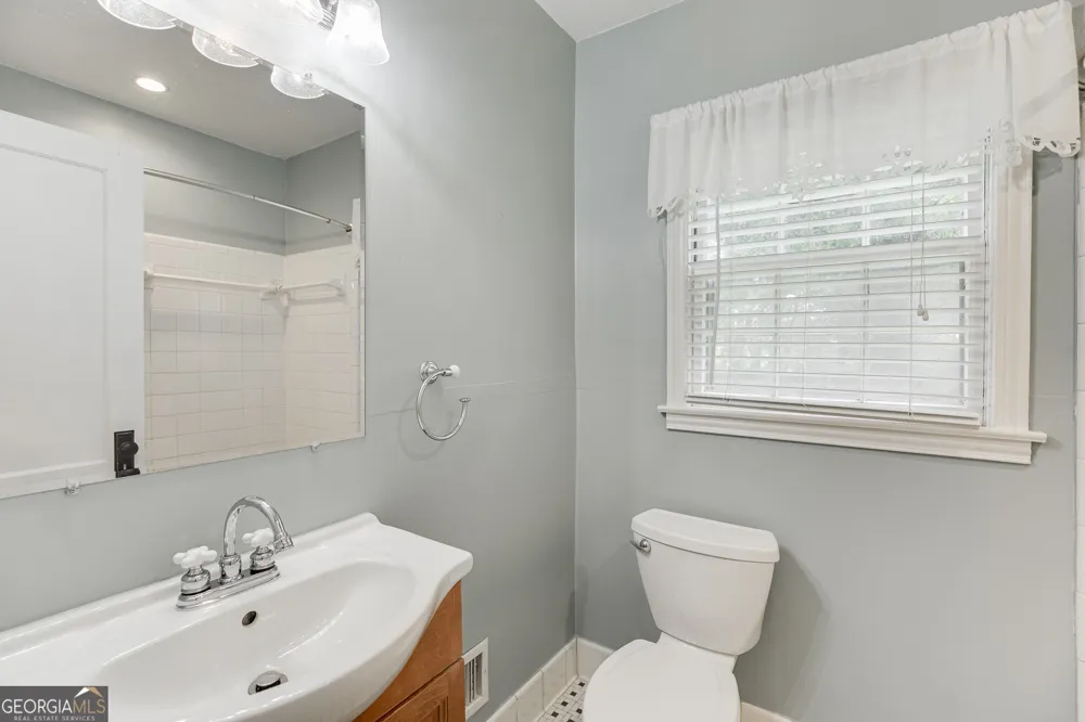 2657 Old Norcross RD Tucker, GA 30084
