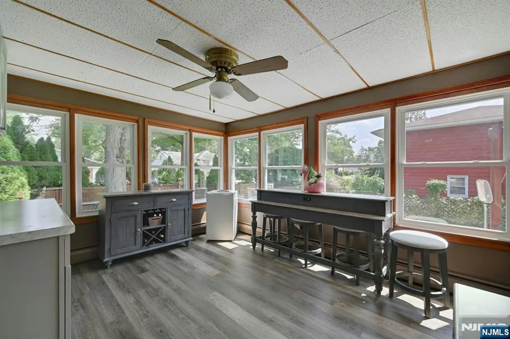 340 Graphic New Milford, NJ 07646