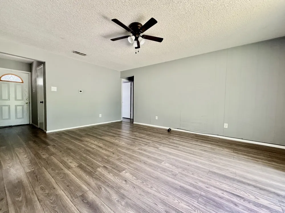 6804 Margaret Drive Forest Hill, TX 76140