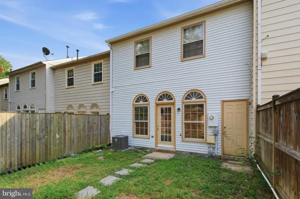 7810 LAKE PLEASANT DRIVE Springfield, VA 22153