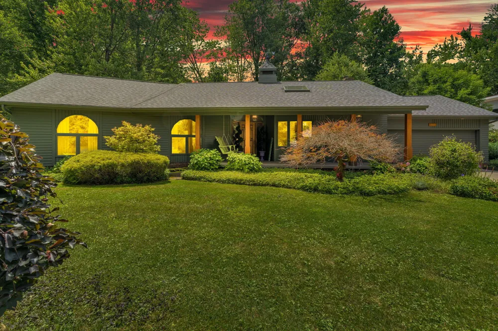 93 Lynwood Drive Battle Creek, MI 49015