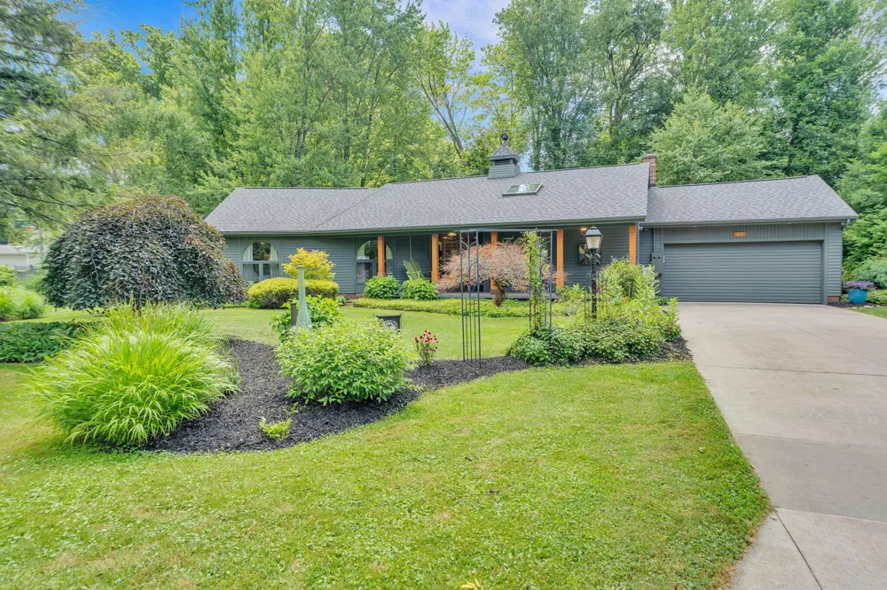 93 Lynwood Drive Battle Creek, MI 49015